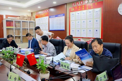 省司法廳第二督導(dǎo)組專項(xiàng)督導(dǎo)隴南律師、公證與司法鑒定行業(yè)，強(qiáng)化突出問(wèn)題治理